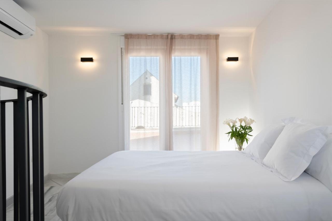 Magno Apartments San Gil - Shared Jacuzzi Sevilla Exteriör bild